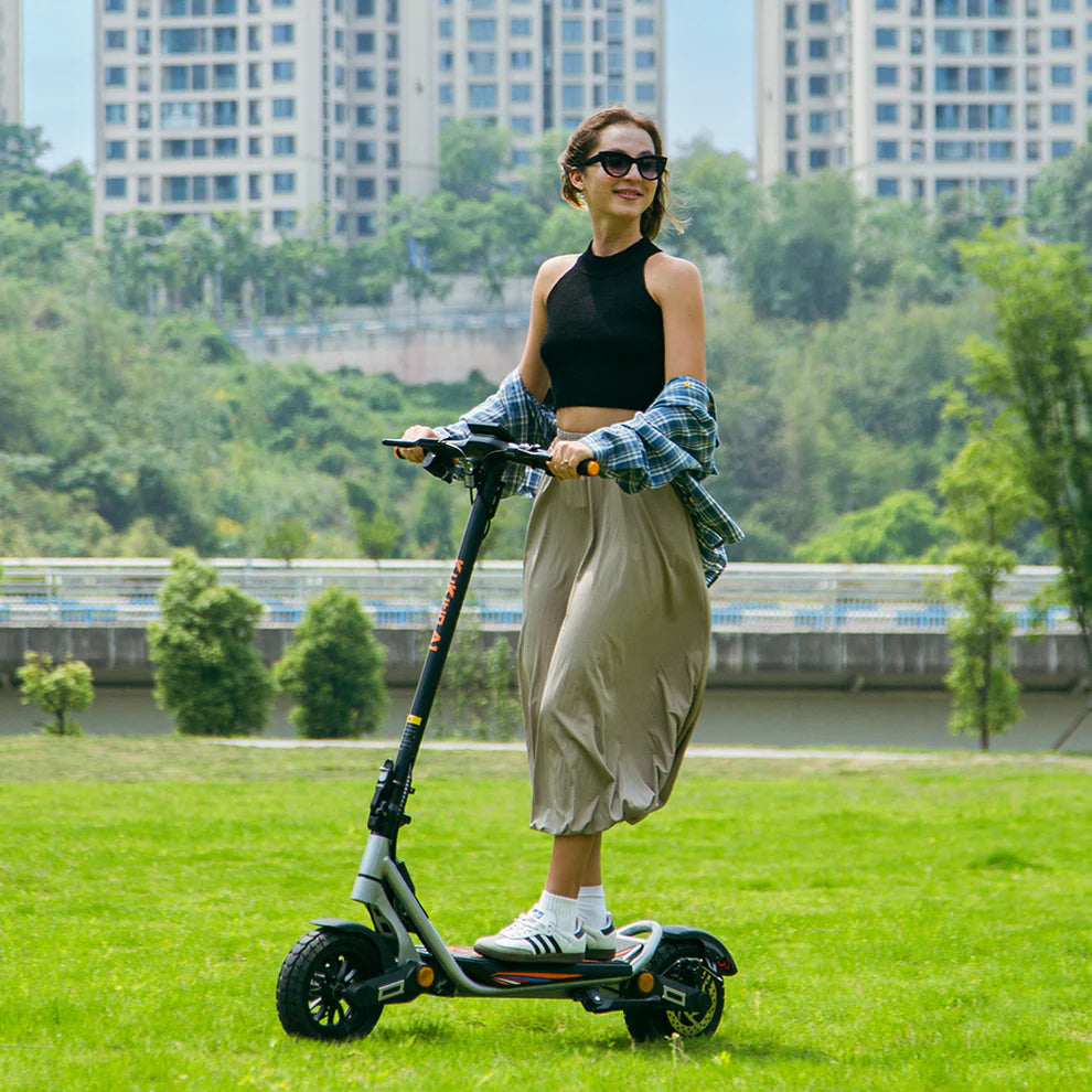 KuKirin A1 Electric Scooter 800W 45Km/h Max Speed 45KM Range 48V 13Ah Battery
