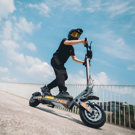 KuKirin G2 Electric Scooter 2026 Upgrade 48V 15.6Ah Battery